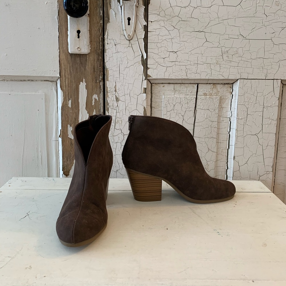 A2 by Aerosoles brown booties Size 7